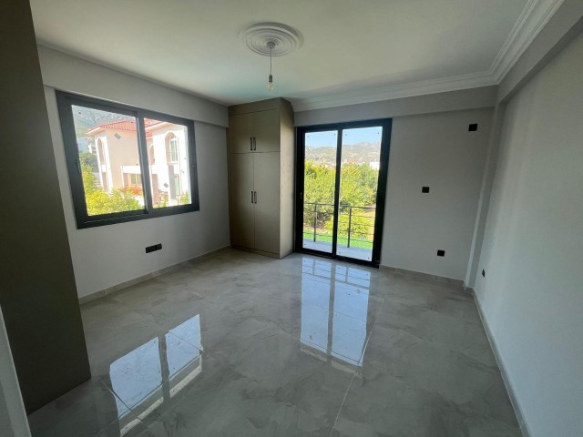 GİRNE / BELLAPAİS ‘DE SATILIK 4+1 LÜKS VİLLA/4+1 LUXURY VILLA FOR SALE IN KYRENIA / BELLAPAIS