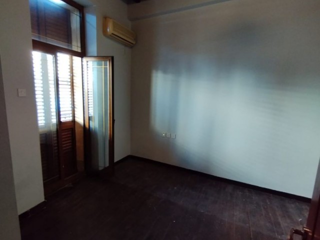 COMMERCIAL SHOP FOR RENT IN KYRENIA/CENTRAL BAZAA