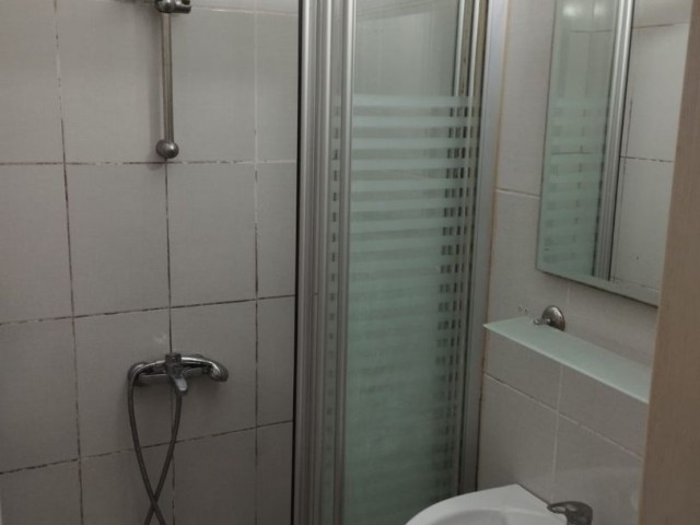 GİRNE/ MERKEZDE KİRALIK 2+1 LÜKS DAİRE /2+1 LUXURY FLAT FOR RENT IN KYRENIA/CENTER