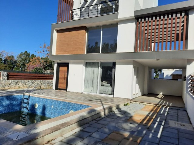 Girne Karaoğlanoğlu 200 Meters to the Sea 50% Down Payment 48 Months Installment Opportunity Ready for Occupancy 3+1 Villa