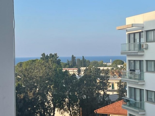  Girne merkezde satılık 2+1  daire