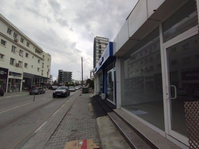 GİRNE/MERKEZDE KİRALIK DÜKKAN / SHOP FOR RENT IN KYRENIA/CENTER