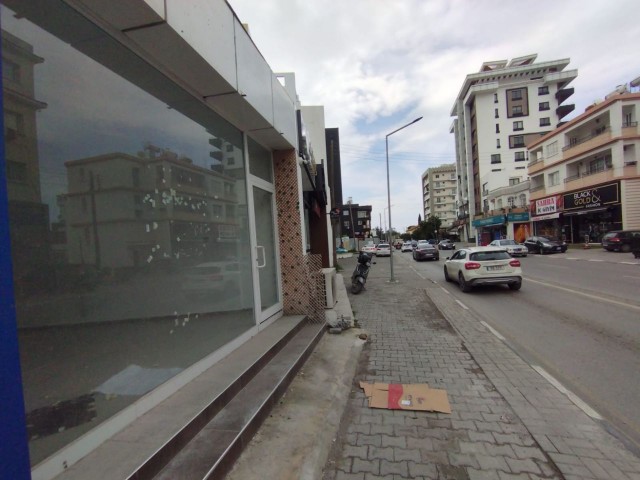 GİRNE/MERKEZDE KİRALIK DÜKKAN / SHOP FOR RENT IN KYRENIA/CENTER