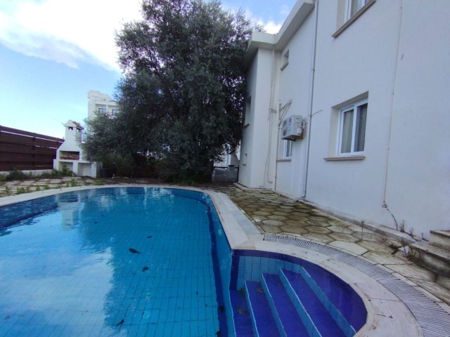 3+1 LUXUSVILLA ZUM VERKAUF IN GIRNE/ÇATALKÖY