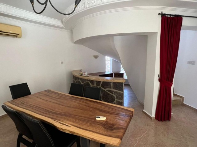 3+1 spacious villa for rent in Alsancak