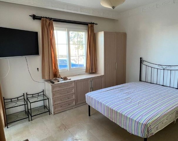 Alsancak'ta kiralık 3+1 geniş villa