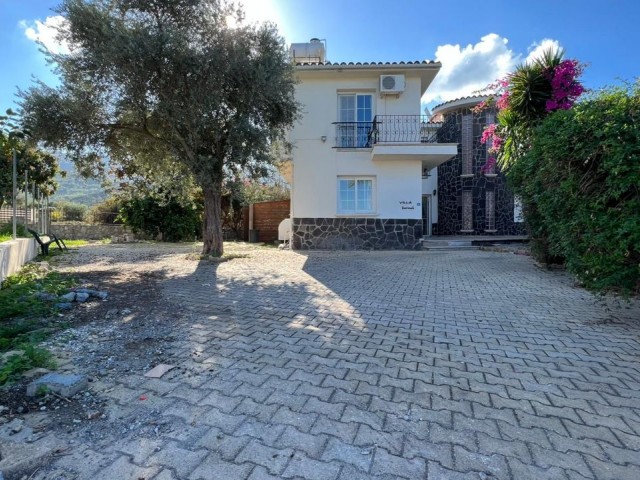 3+1 spacious villa for rent in Alsancak