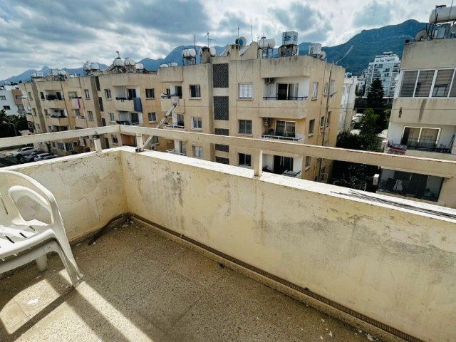 3+1 apartment for sale in center of Kyrenia