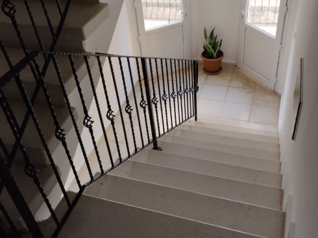  3+1 FLAT FOR SALE IN KYRENIA/ UPPER KYRENIA (ACİLLLL)