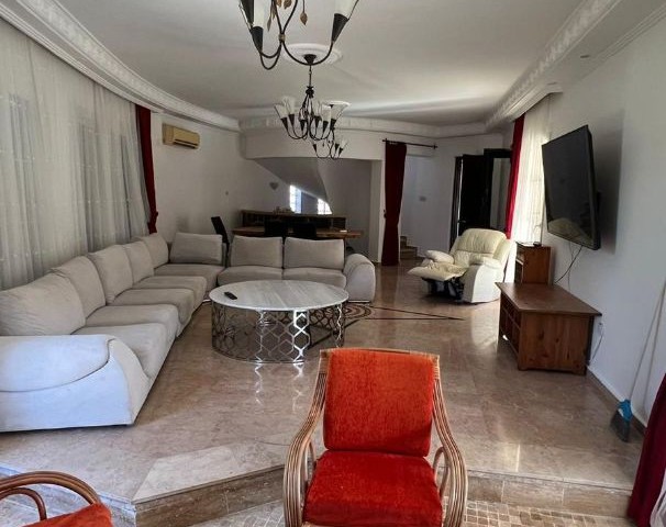 3+1 spacious villa for rent in Alsancak