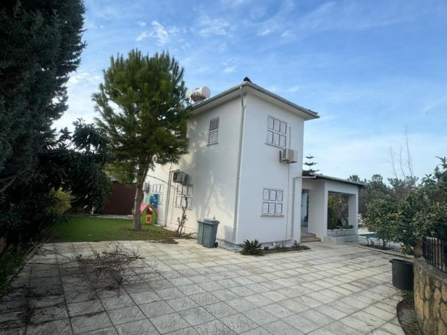 Luxusvilla mit Pool zum Verkauf in Kyrenia, Alsancak