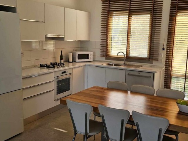 2+1 LUXUSWOHNUNG ZUM VERKAUF IN GİRNE/ ALSANCAK