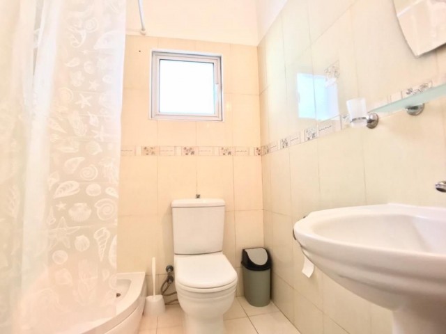 Girne Merkez'de kiralık 3+1 lüks daire