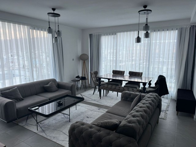 Girne merkez 'de satılık  2+1 penthouse