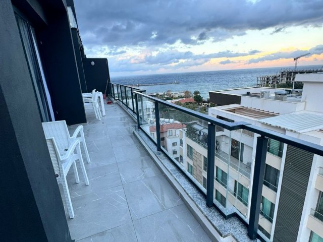 Girne merkez 'de satılık  2+1 penthouse