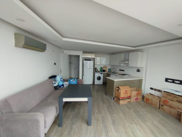 3+1 LUXUSWOHNUNG ZUM VERKAUF IN KYRENIA/ZENTRUM