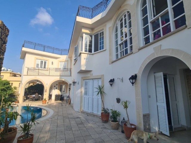 Wunderschöne, geräumige 3+1-Villa zum Verkauf in Ozanköy, Kyrenia