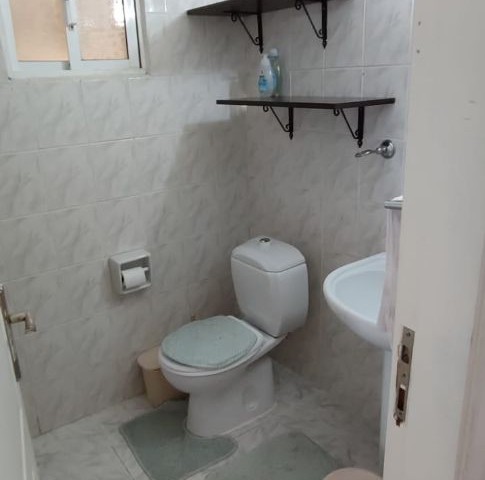 2+1 BARGAIN FLAT FOR SALE IN KYRENIA/ LAPTA