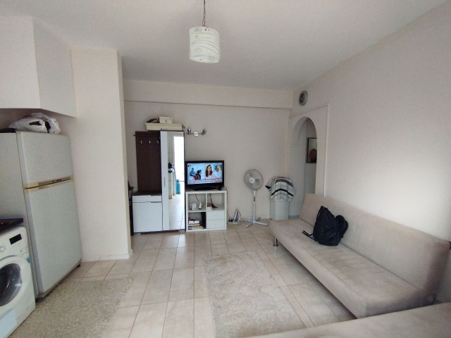 1+1 BARGAIN FLAT FOR SALE IN KYRENIA/ CENTER