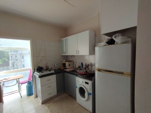 1+1 BARGAIN FLAT FOR SALE IN KYRENIA/ CENTER