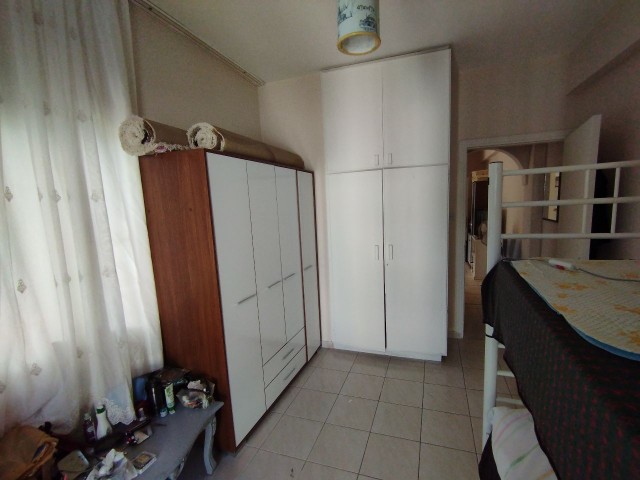 1+1 BARGAIN FLAT FOR SALE IN KYRENIA/ CENTER