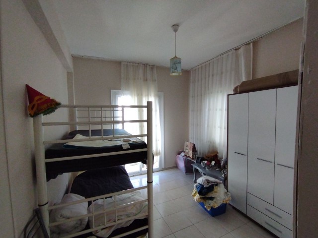 1+1 BARGAIN FLAT FOR SALE IN KYRENIA/ CENTER