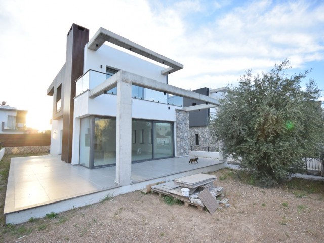 New 3+1 Garden Villa in a Magnificent Location Parallel to the Main Road in Kyrenia Çatalköy