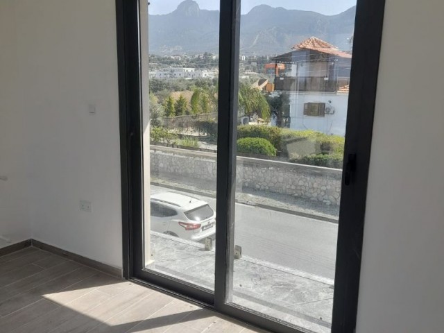  Girne Çatalkoy Bölgesi satılık 4+1 lüks villa