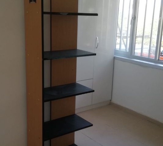 1+1 Wohnung mit Garten zum Verkauf in Kyrenia, Alsancak