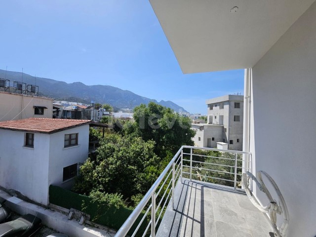 Girne, Alsancak'ta satılık 2+1 daire