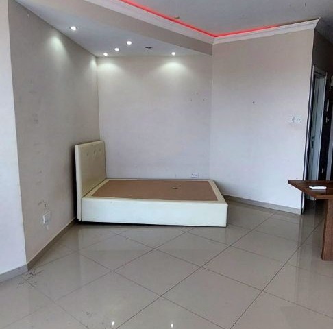 1+0 STUDIOWOHNUNG ZUM VERKAUF IN GİRNE/ALSANCAK