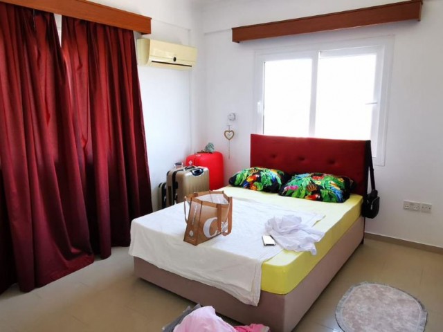 Квартира 4+1 в аренду с видом на море в Кирении Лапта