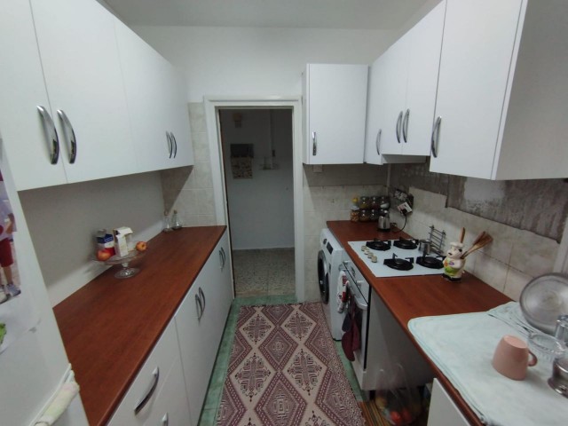  2+1 BARGAIN FLAT FOR SALE IN KYRENIA/ CENTER (URGENT)