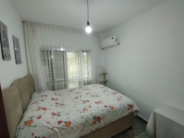  2+1 BARGAIN FLAT FOR SALE IN KYRENIA/ CENTER (URGENT)