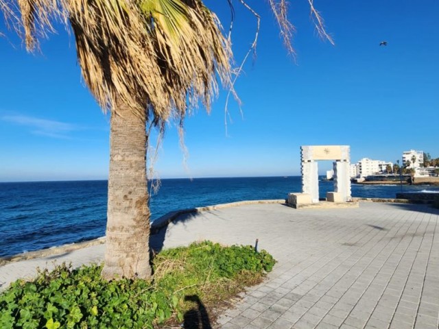 2+1 apartment for sale near the sea in Kashgar district of Kyrenia Center