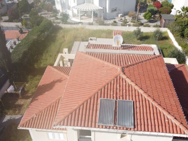 3+1 Villa zum Verkauf in super Lage hinter Hasan Uzun Petrol in Alsancak