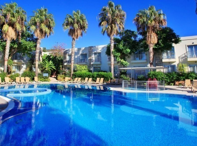 HOTEL ZU VERKAUFEN IN ZYPERN, KYRENIA, MIT SEHR GUTER BESETZUNG, IN FUNKTIONSFÄHIGEM ZUSTAND, 0 ZUM MEER - HASAN YALKIN 0090 5338517636