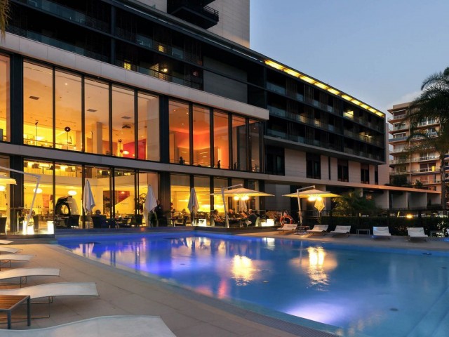 KIBRISTA GİRNEDE SATILIK HOTEL