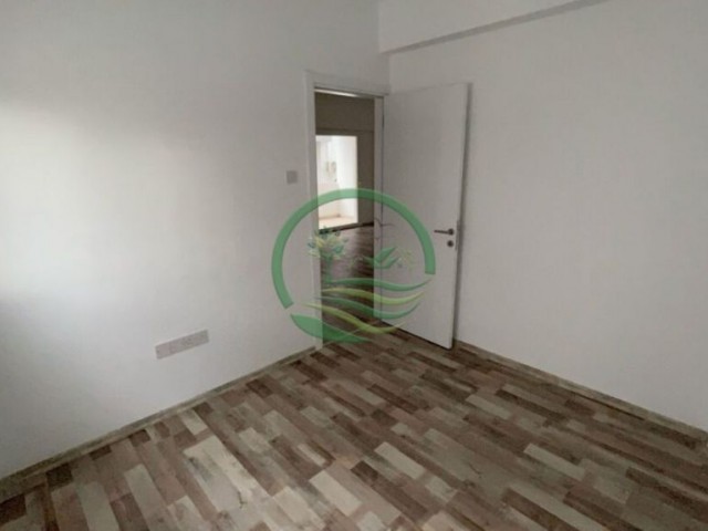 GAZİMAGUSA HAVUZLU SİTE İÇERİSİNDE SATILIK 2 1 DAİRE