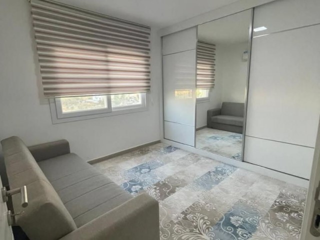 Gazimagusa Sakarya Bölgesi Havuzlu Site İçerisinde 2+1 Lüx Full Eşyalı Satılık Daire