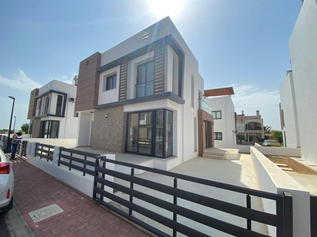 VILLA ZUM VERKAUF IN FAMAGUSTA ** 