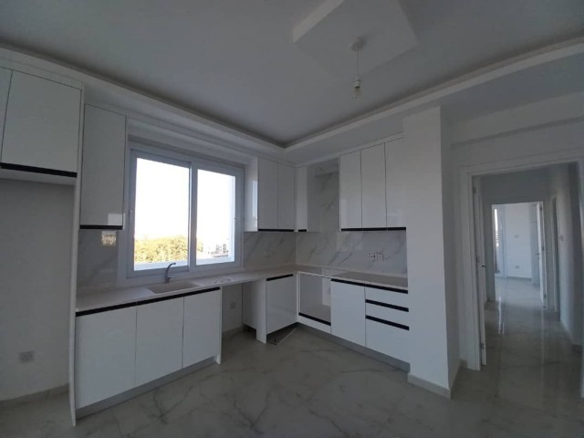 MAĞUSA KALILAND BÖLGESİNDE SATILIK 2+1 YENİ  DAİRE