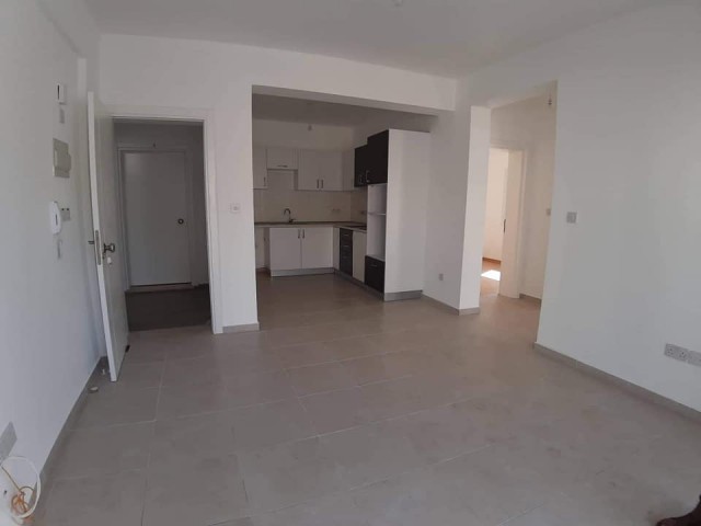 Neue Wohnung zum Verkauf in Famagusta KALILAND Informationen:05338867072 ** 