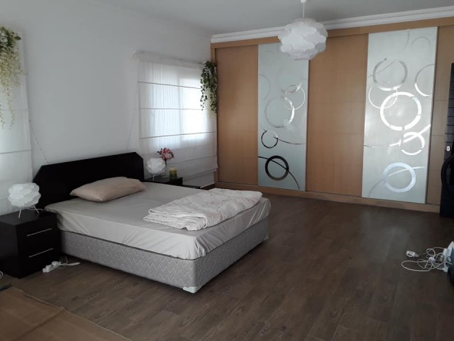 MAĞUSA KARAKOL BÖLGESİNDE SATILIK PENTHOUSE Bilgi için: 0533 886 7072