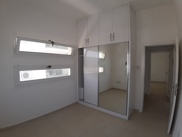 3+1 Wohnung zum Verkauf mit Meerblick für Informationen: 0533 886 7072 ** 