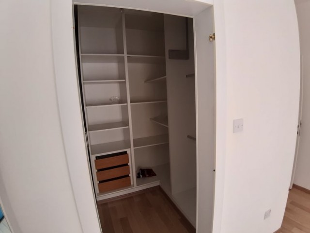 3+1 Wohnung zum Verkauf mit Meerblick für Informationen: 0533 886 7072 ** 