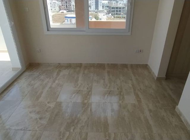 Neues 2 + 1 Penthouse in Canakkale für Informationen :05338867072 ** 