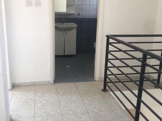 2 + 1 Duplex in Tuzla für Informationen:05338649682 ** 