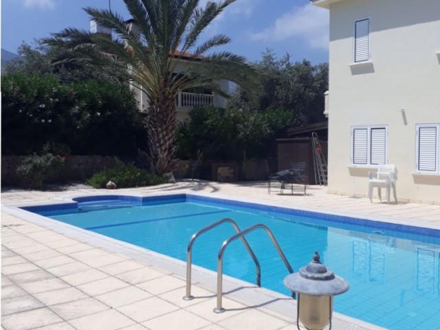 Beautiful 3 bedroom Villa with swimming pool near the maın road ın Catalkoy