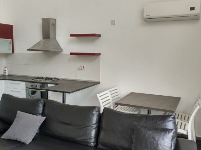 Flat To Rent in Alsancak, Kyrenia